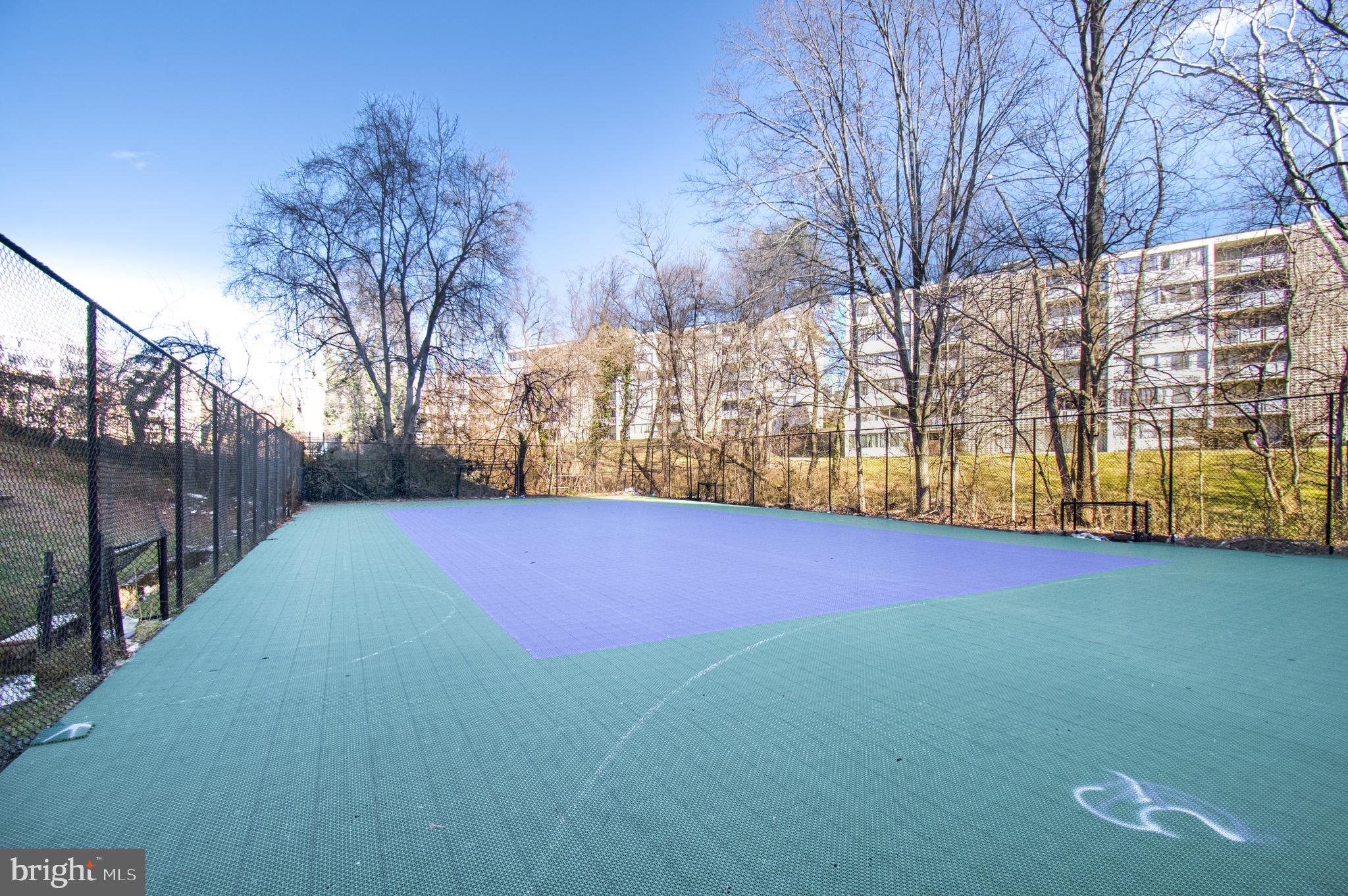 1836 Metzerott Road, Unit 925 Hyattsville, MD 20783 - Photo 32 of 33