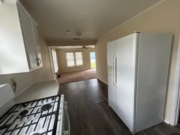 $995 | 402 South Main Street, Quitman, TX 75783