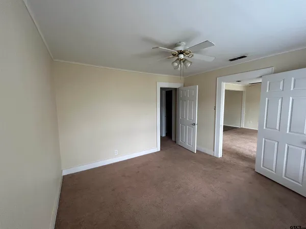 $995 | 402 South Main Street, Quitman, TX 75783