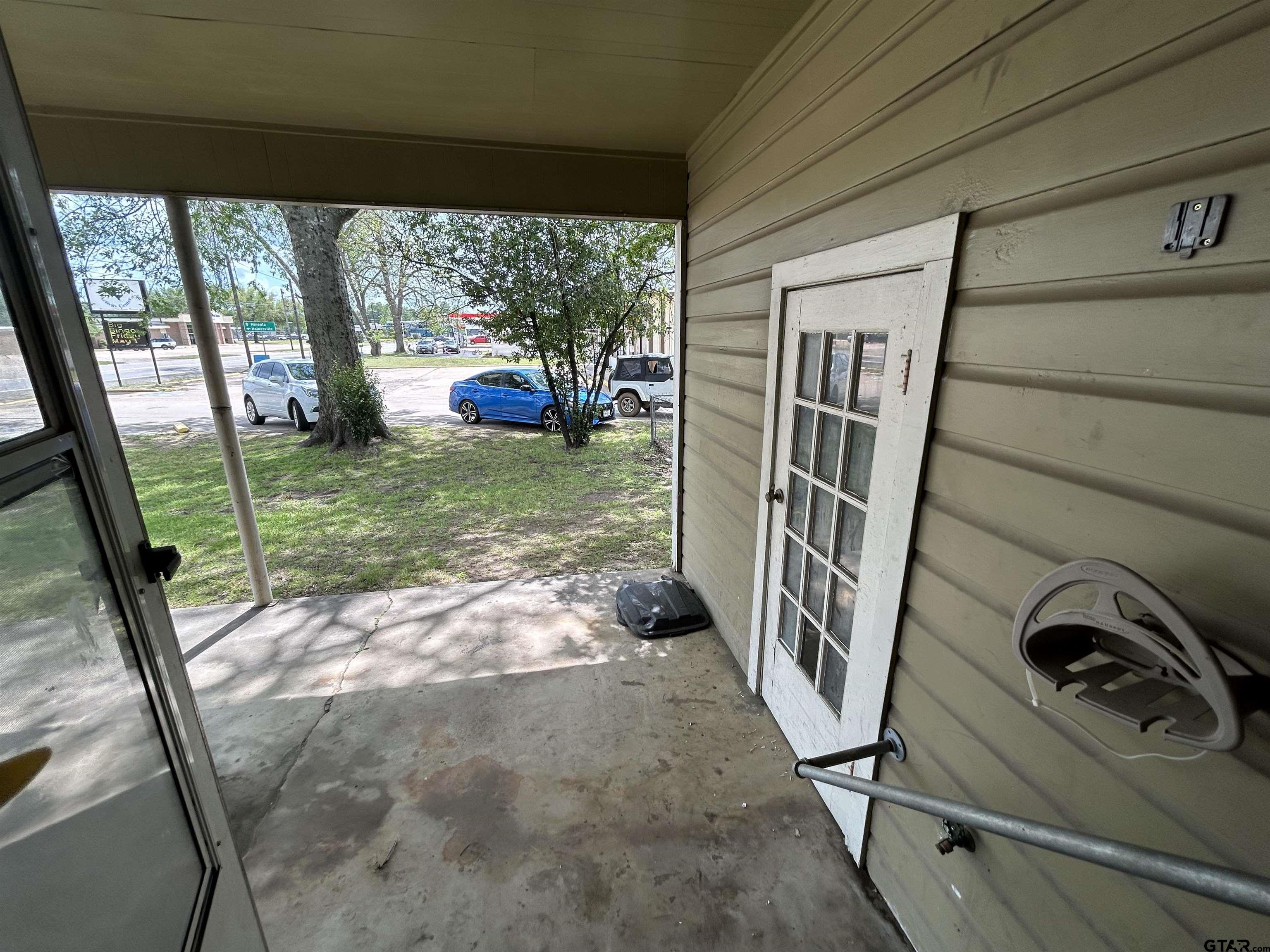 402 South Main Street Quitman, TX 75783 - Photo 9 of 39