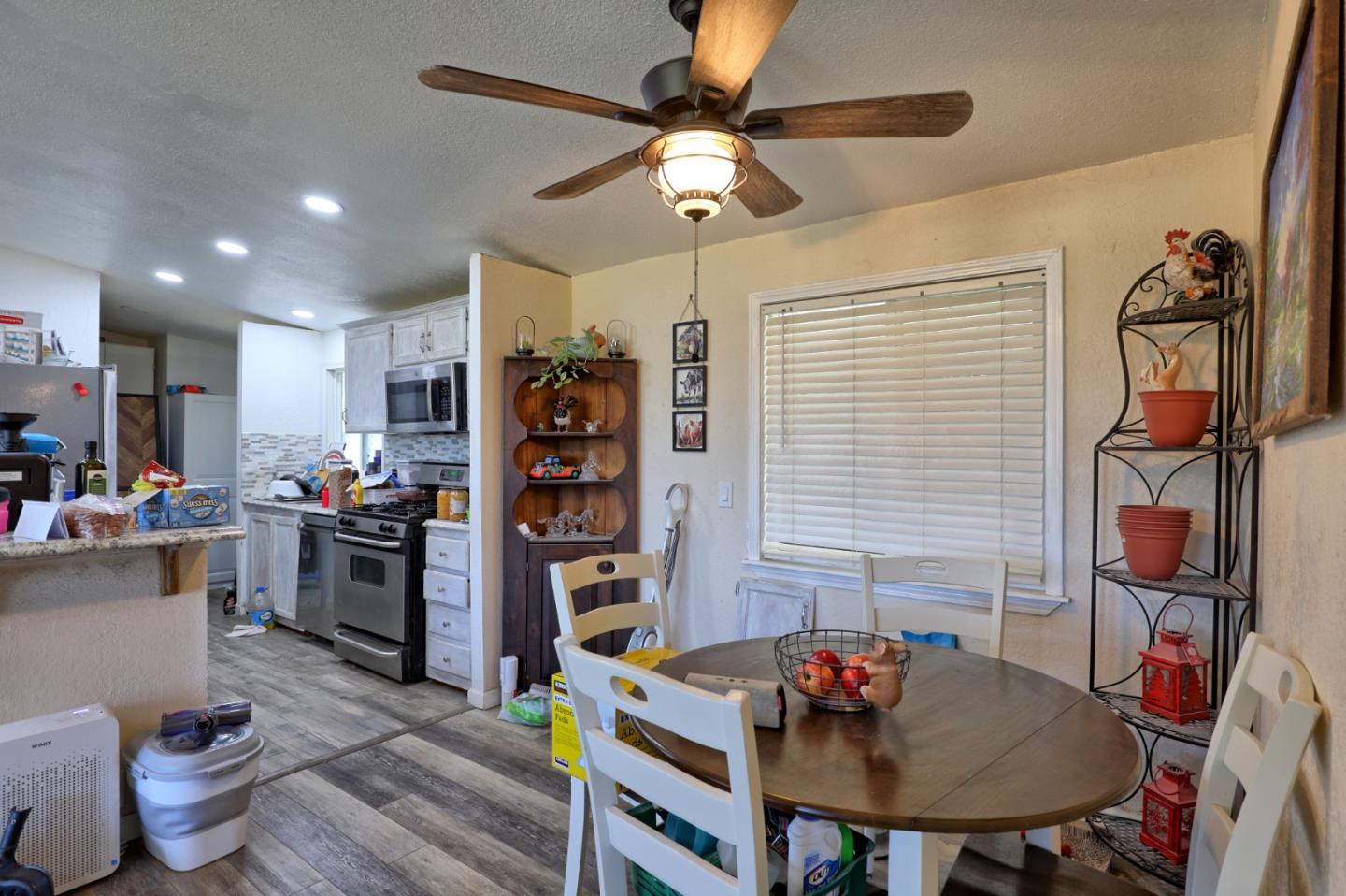 2900 Fairview Road, Unit 77 Hollister, CA 95023 - Photo 7 of 16 Gallery Image 7
