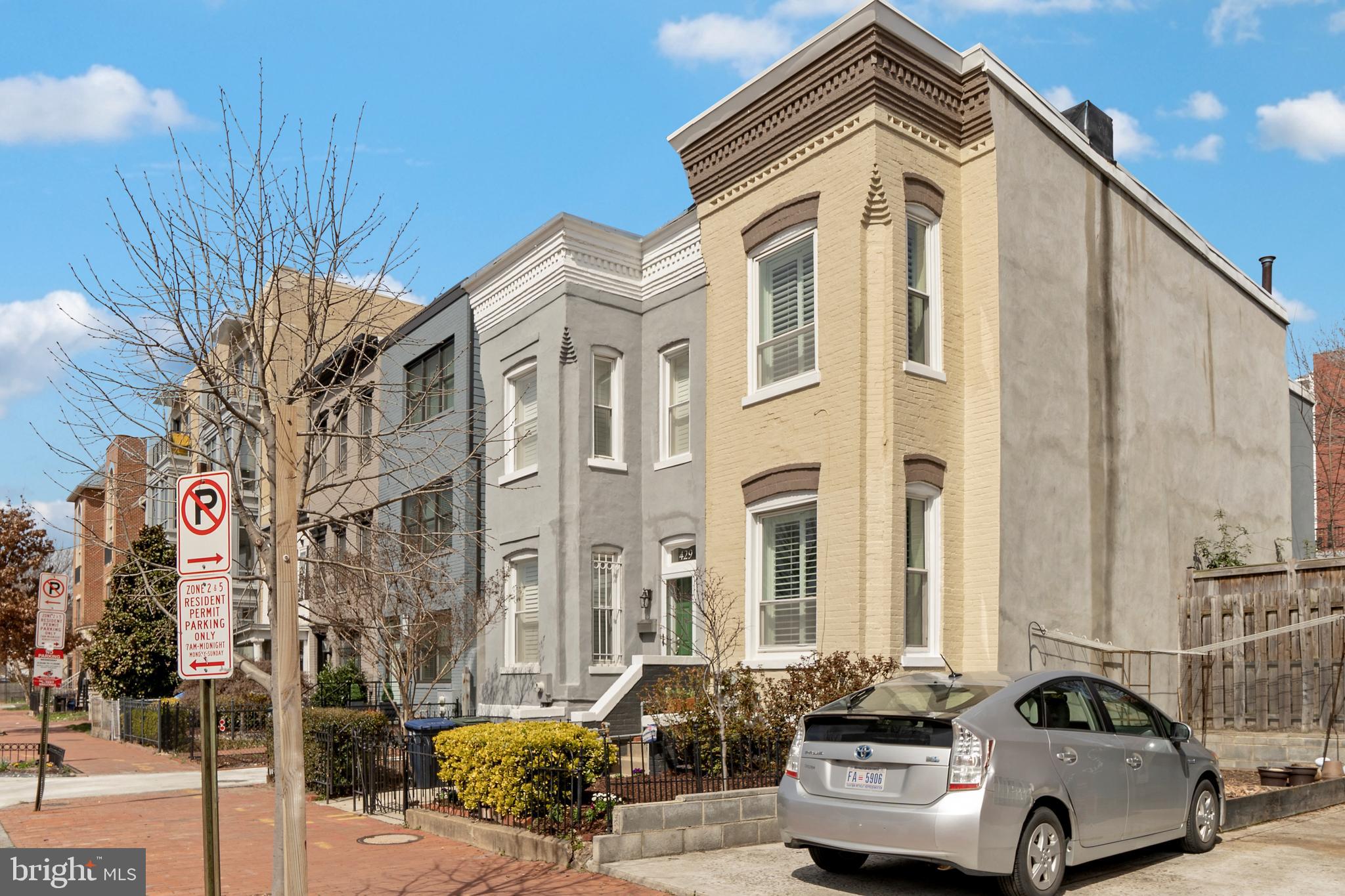 427 R Street Northwest Washington, DC 20001 - Photo 2 of 39