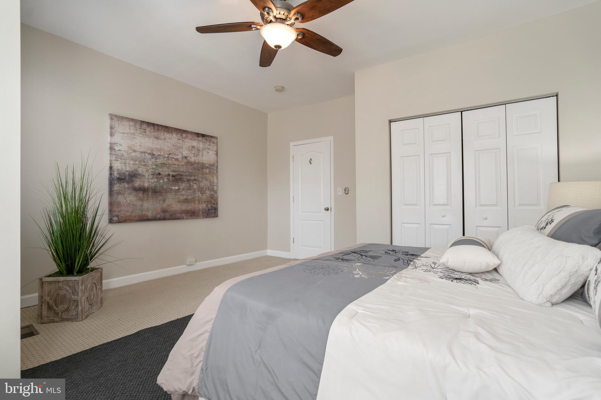 427 R Street Northwest Washington, DC 20001 - Photo 24 of 39