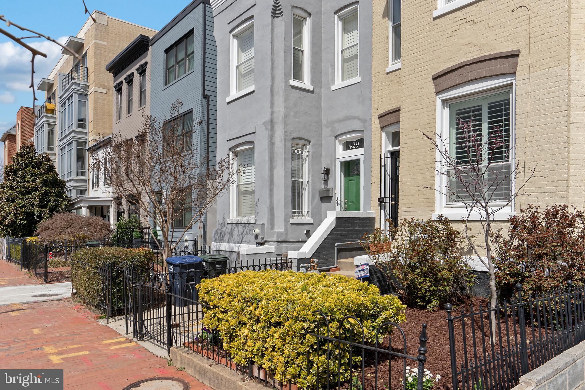 427 R Street Northwest Washington, DC 20001 - Photo 4 of 39