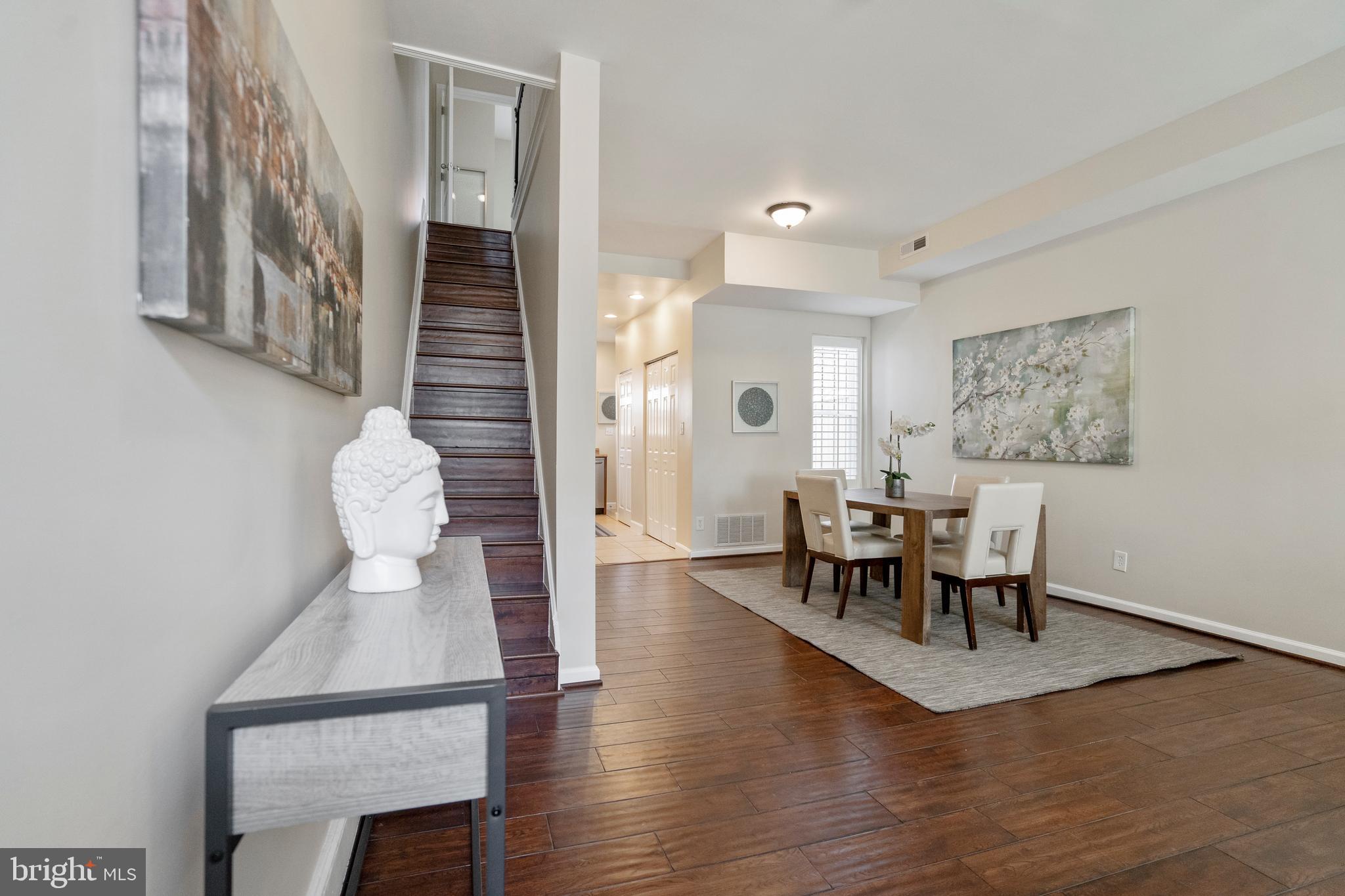 427 R Street Northwest Washington, DC 20001 - Photo 8 of 39