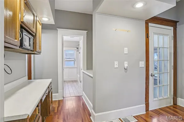 $203,000 | 418 South Cedar Street, Trenton, IL 62293