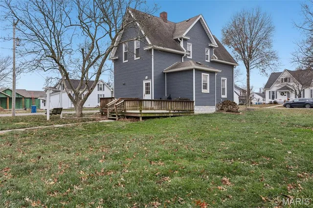 $200,000 | 418 South Cedar Street, Trenton, IL 62293