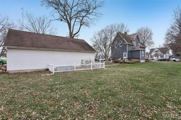 $203,000 | 418 South Cedar Street, Trenton, IL 62293
