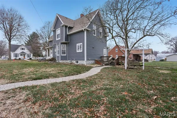 $203,000 | 418 South Cedar Street, Trenton, IL 62293