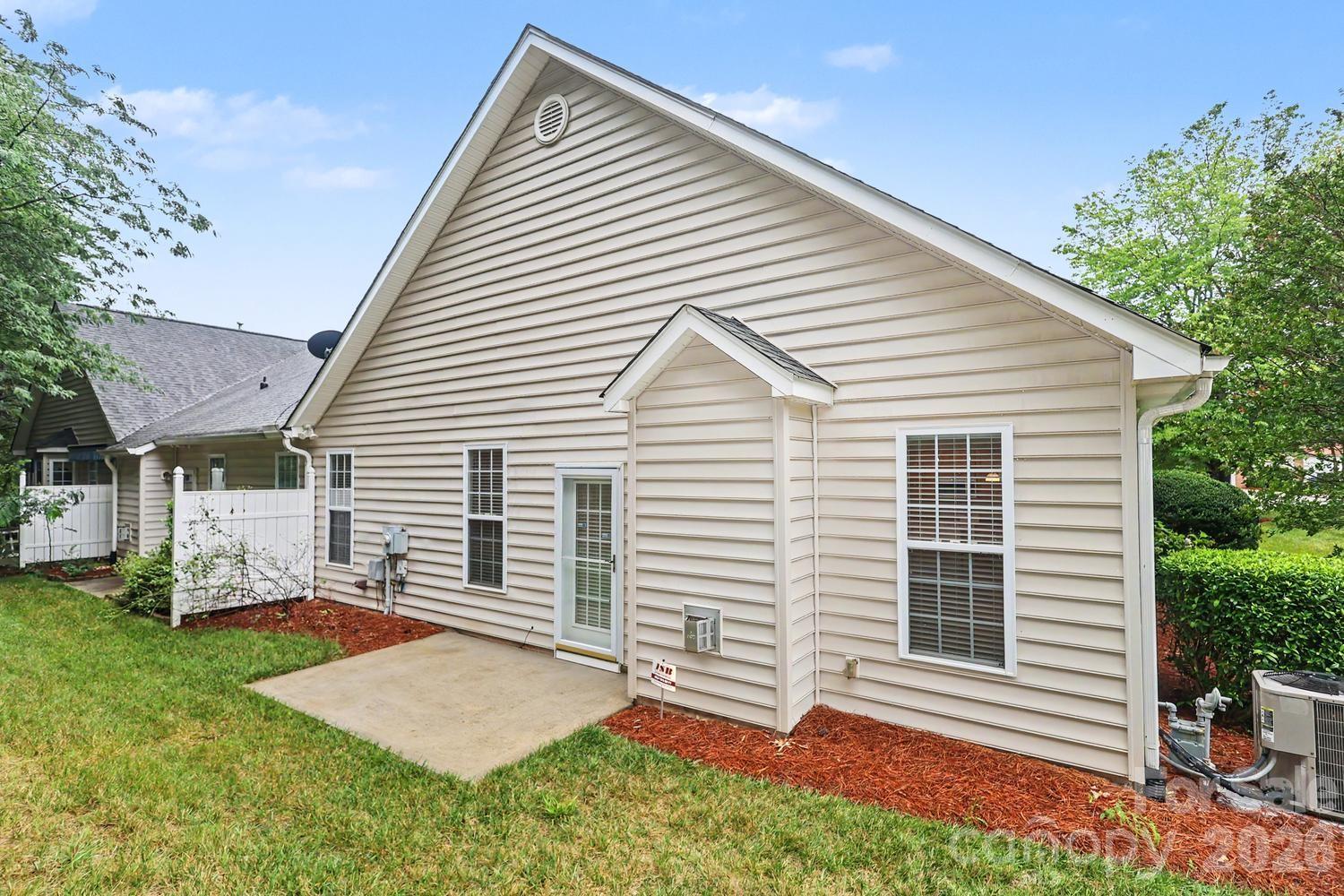 1669 Onyx Ridge Fort Mill, SC 29708 - Photo 25 of 27