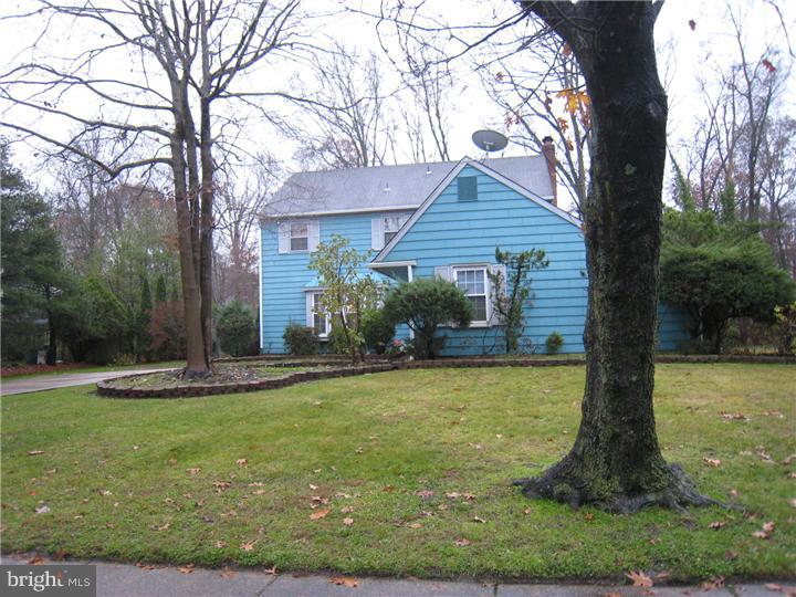25 Doncaster Road Cherry Hill, NJ 08003 - Photo 3 of 14 Front Yard
