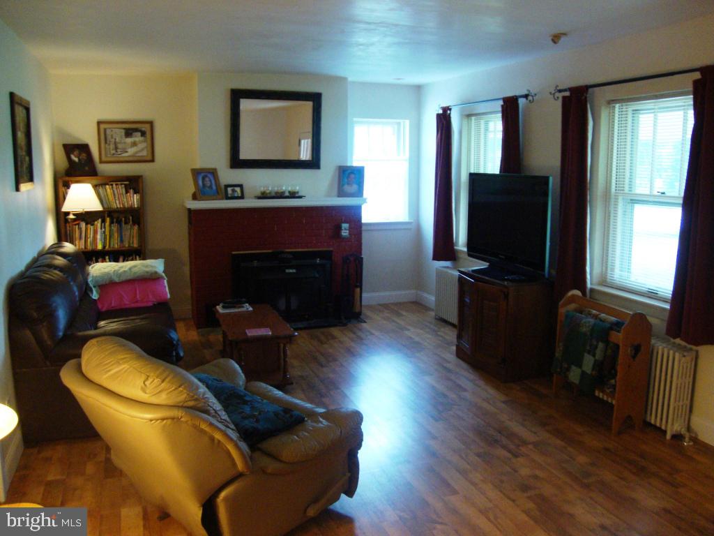 333 Pinkerton Road Mount Joy, PA 17552 - Photo 2 of 14 Gallery Image 2