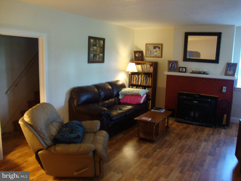 333 Pinkerton Road Mount Joy, PA 17552 - Photo 3 of 14 Gallery Image 3