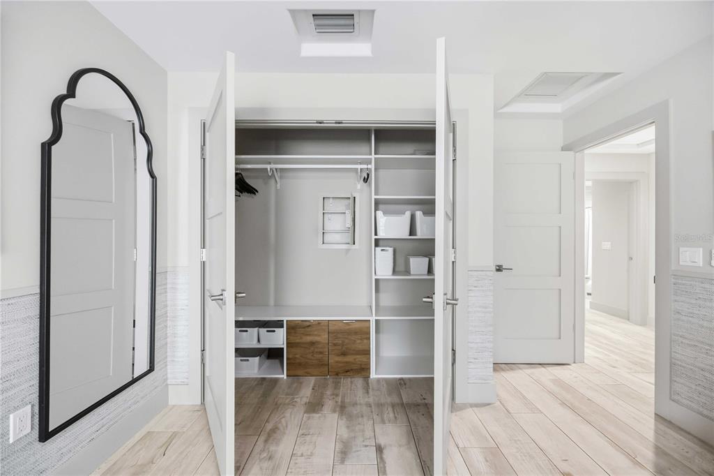 2117 Riviera Drive Sarasota, FL 34232 - Photo 34 of 48