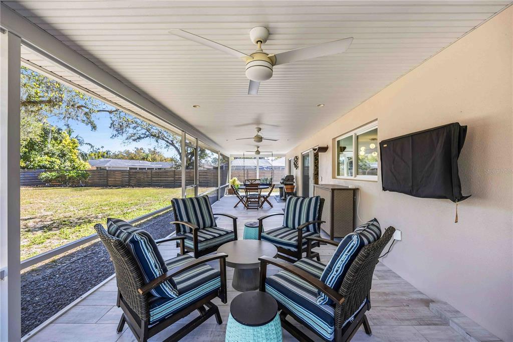 2117 Riviera Drive Sarasota, FL 34232 - Photo 37 of 48