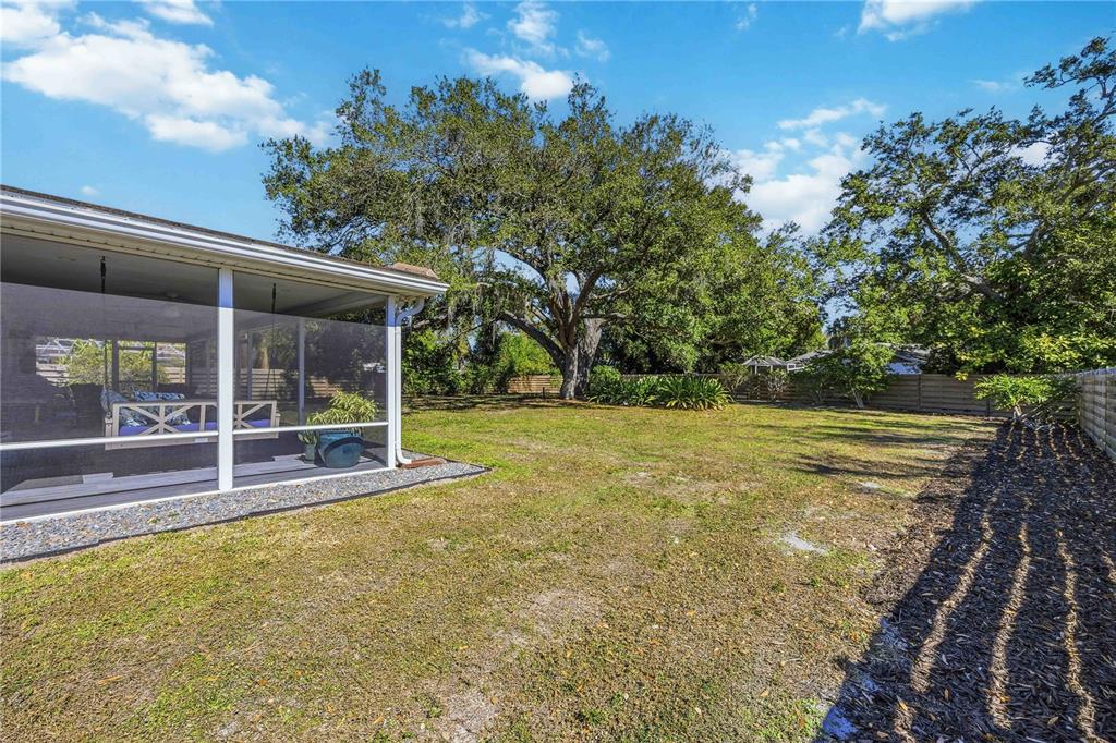 2117 Riviera Drive Sarasota, FL 34232 - Photo 41 of 48