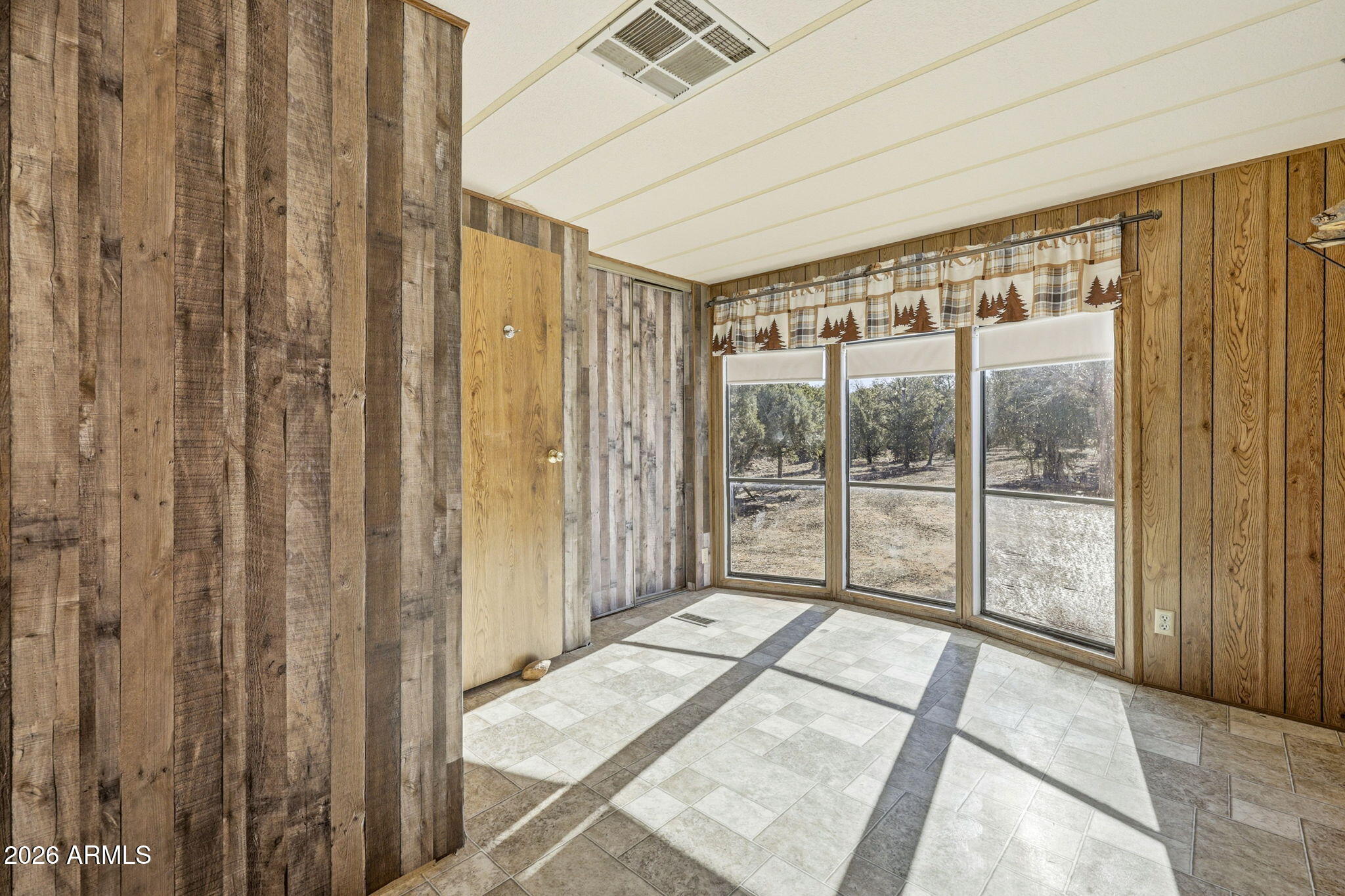 3580 Power Line Road Overgaard, AZ 85933 - Photo 15 of 36 3580PowerlineRd-HeberOvergaardAZ-15