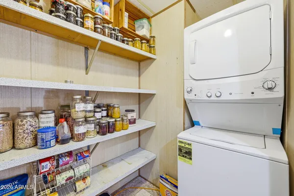 $264,900 | 3580 Power Line Road, Overgaard, AZ 85933