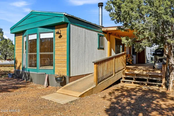 $264,900 | 3580 Power Line Road, Overgaard, AZ 85933