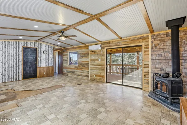 $264,900 | 3580 Power Line Road, Overgaard, AZ 85933