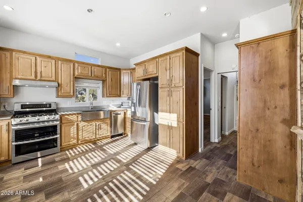 $264,900 | 3580 Power Line Road, Overgaard, AZ 85933