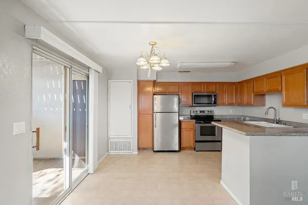 $285,000 | 2915 North Texas Street, Unit 153, Fairfield, CA 94533