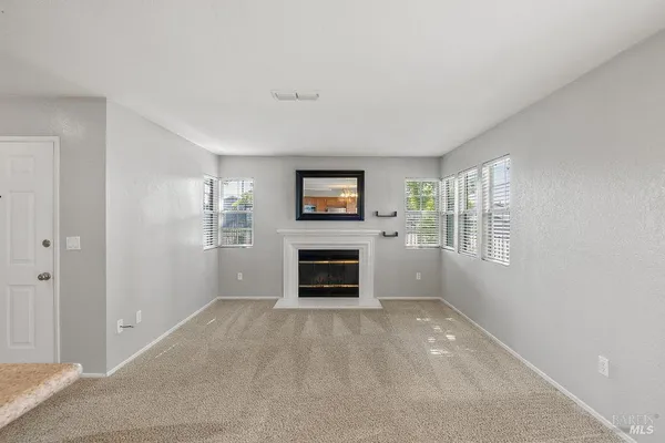 $285,000 | 2915 North Texas Street, Unit 153, Fairfield, CA 94533
