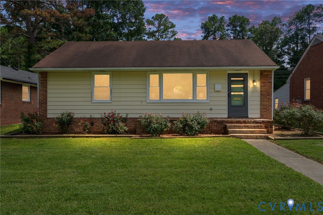 750 Hampton Road Petersburg, VA 23805 - Photo 1 of 33 Siding exterior with brick accents, prominent fron
