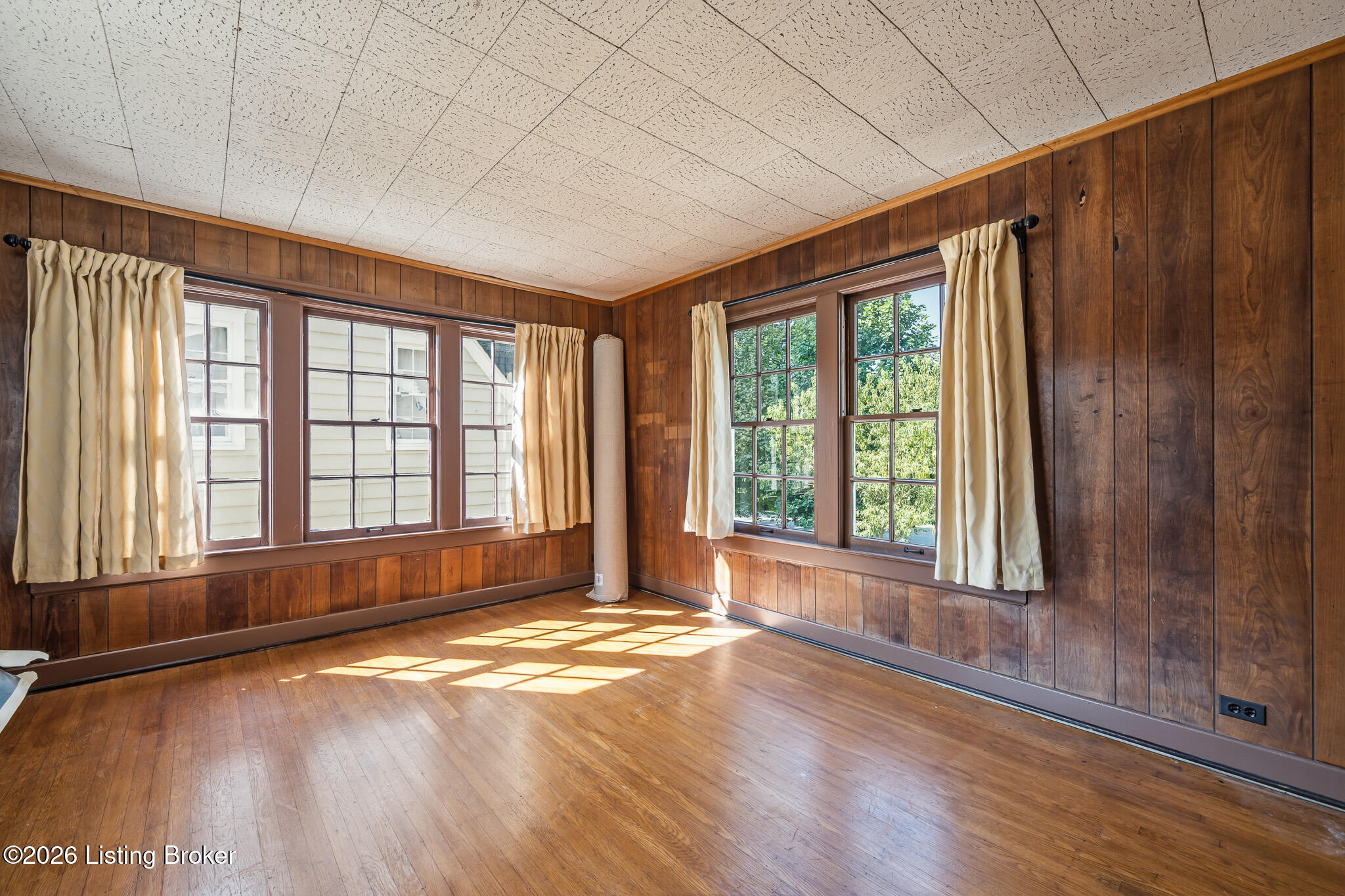 3309 Thrush Road Louisville, KY 40213 - Photo 29 of 49 3309 Thrush Rd-35