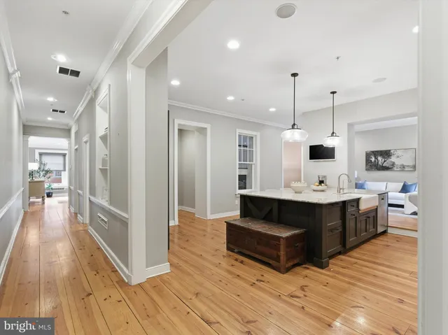 $1,895,000 | 121 East King Street, Lancaster, PA 17603