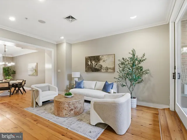 $1,895,000 | 121 East King Street, Lancaster, PA 17603