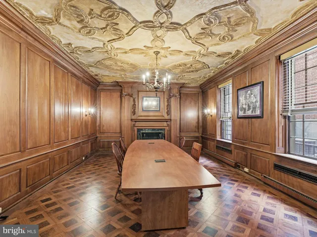 $1,895,000 | 121 East King Street, Lancaster, PA 17603