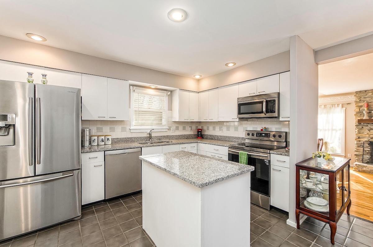 5353 Roscommon Road Dublin, OH 43017 - Photo 14 of 48 Gallery Image 14
