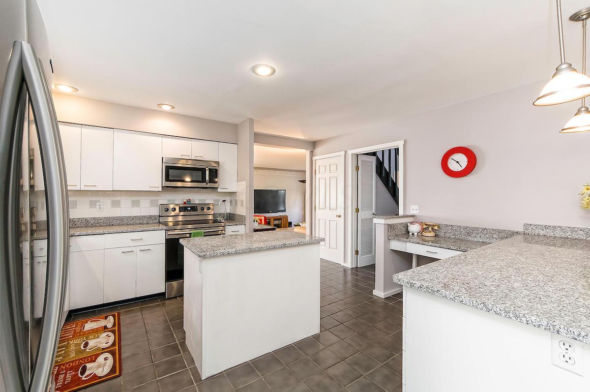 5353 Roscommon Road Dublin, OH 43017 - Photo 15 of 48 Gallery Image 15