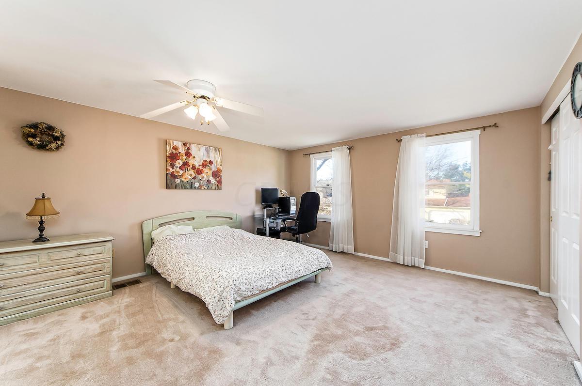 5353 Roscommon Road Dublin, OH 43017 - Photo 26 of 48 Gallery Image 26