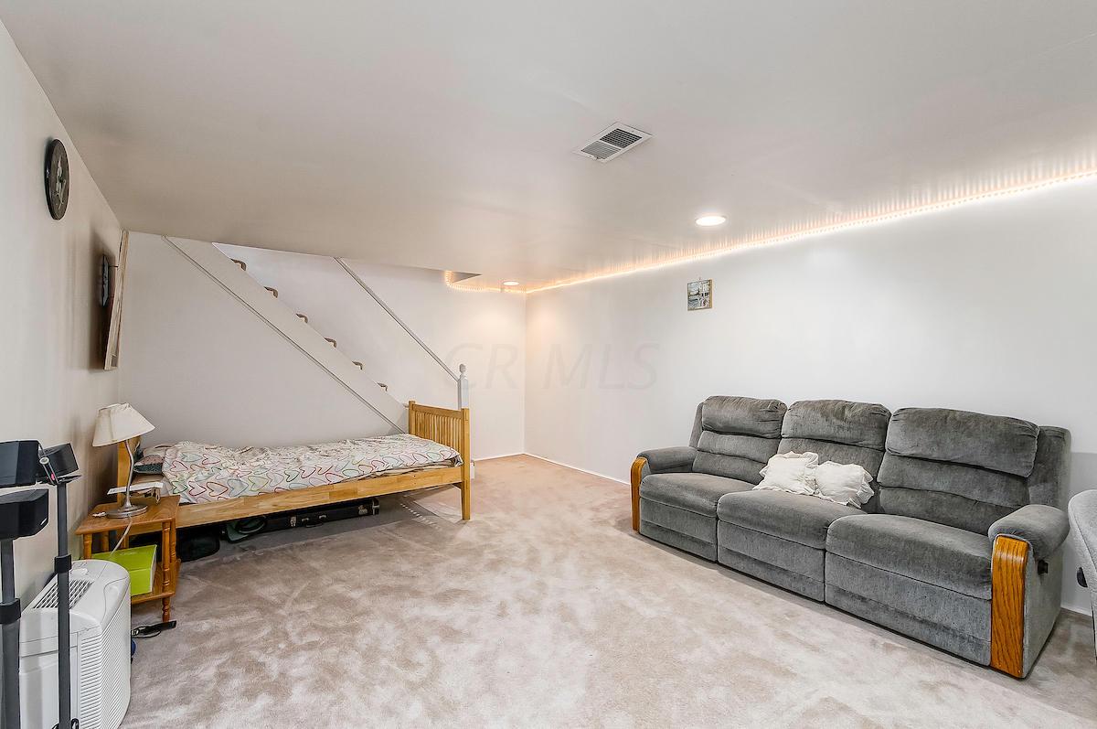 5353 Roscommon Road Dublin, OH 43017 - Photo 35 of 48 Gallery Image 35