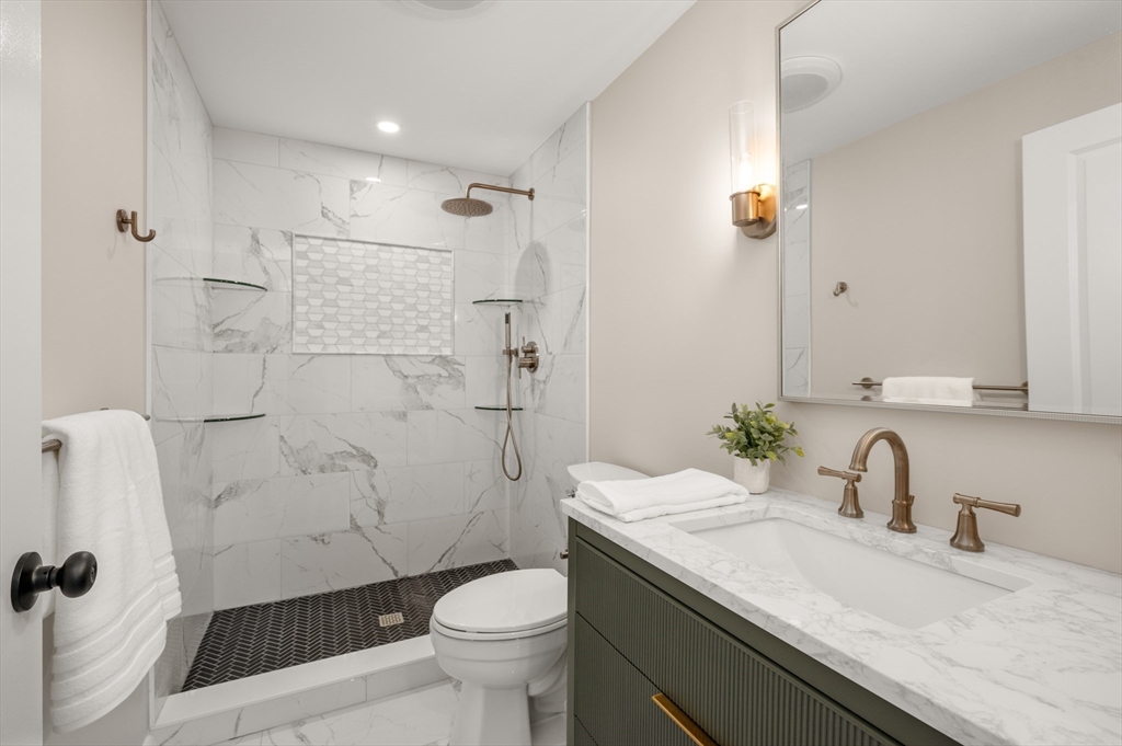 12 Edgewood Road Middleton, MA 01949 - Photo 18 of 42