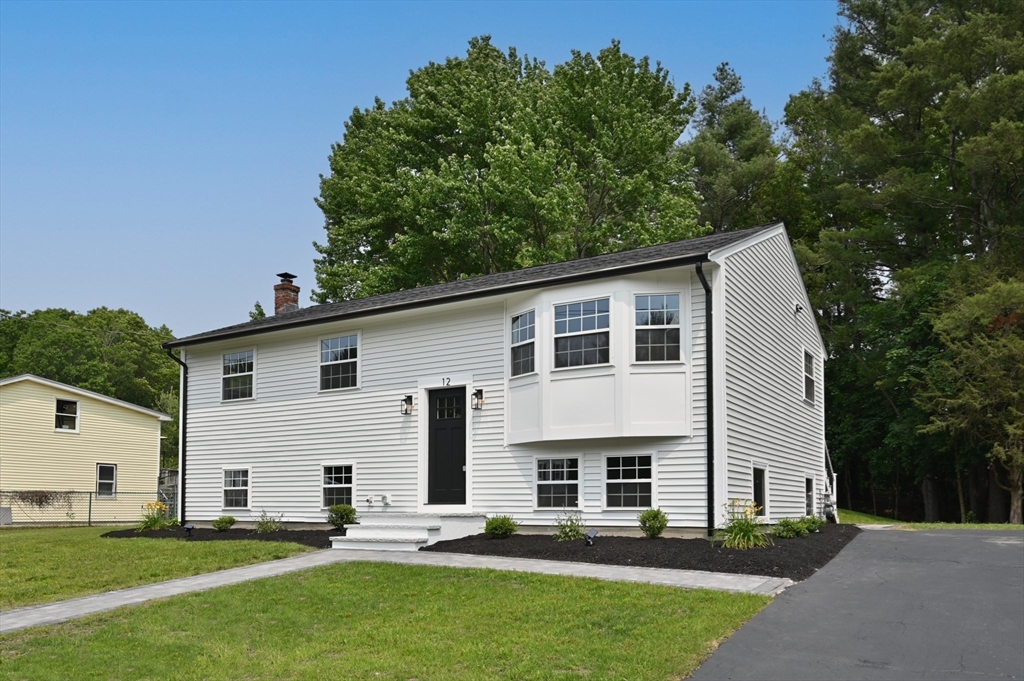 12 Edgewood Road Middleton, MA 01949 - Photo 38 of 42