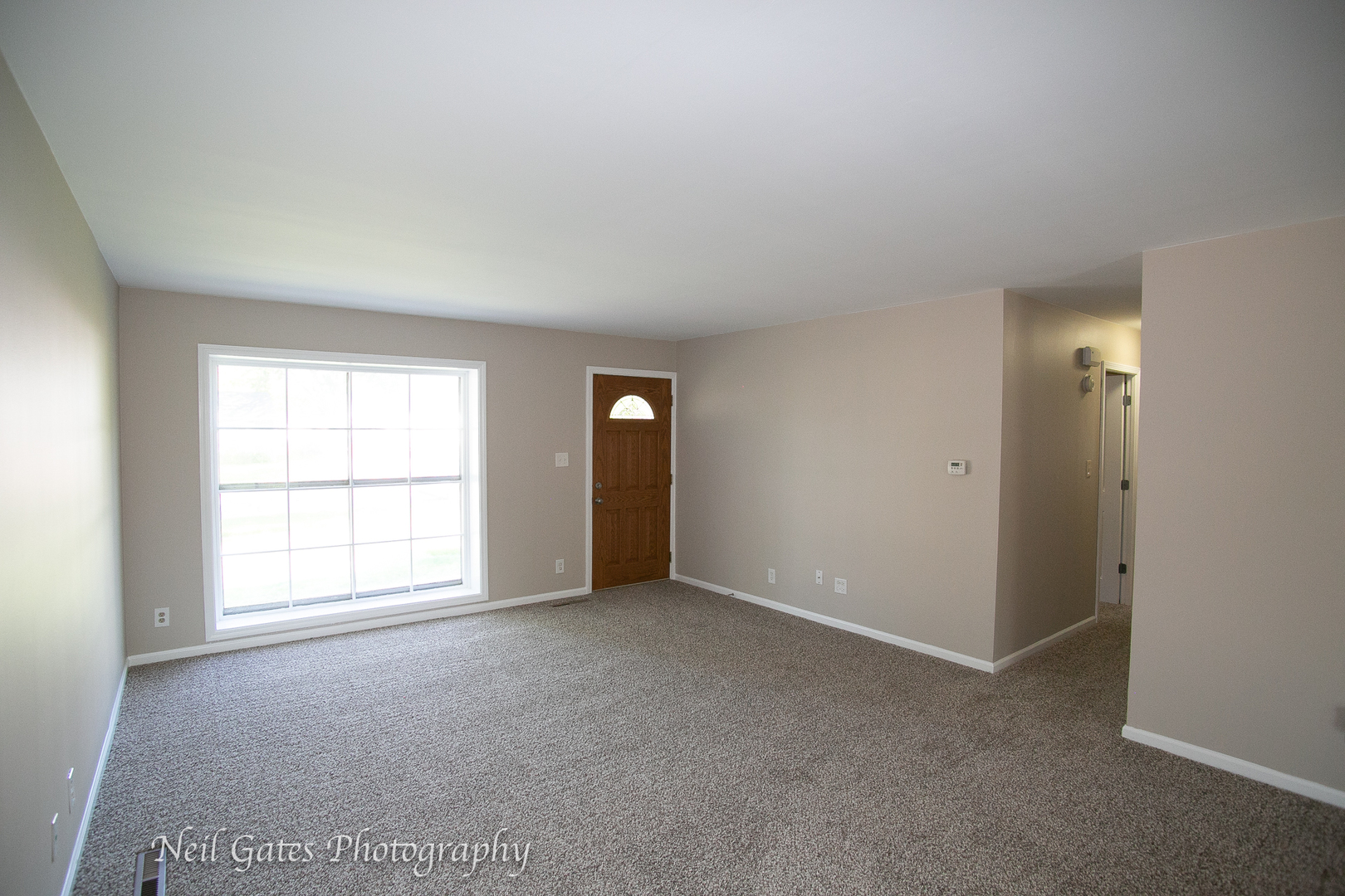 517 Country Lane Streamwood, IL 60107 - Photo 3 of 23