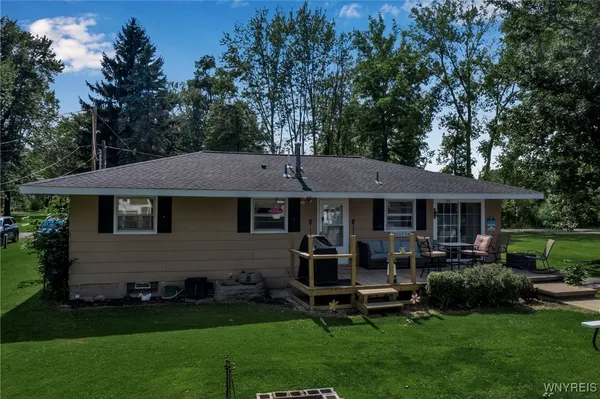 $349,900 | 12848 Oneida Street, Hanover, NY 14081