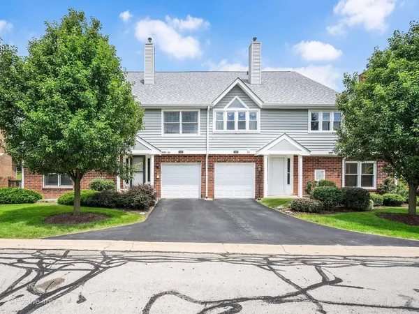 $350,000 | 7932 Stewart Drive, Darien, IL 60561
