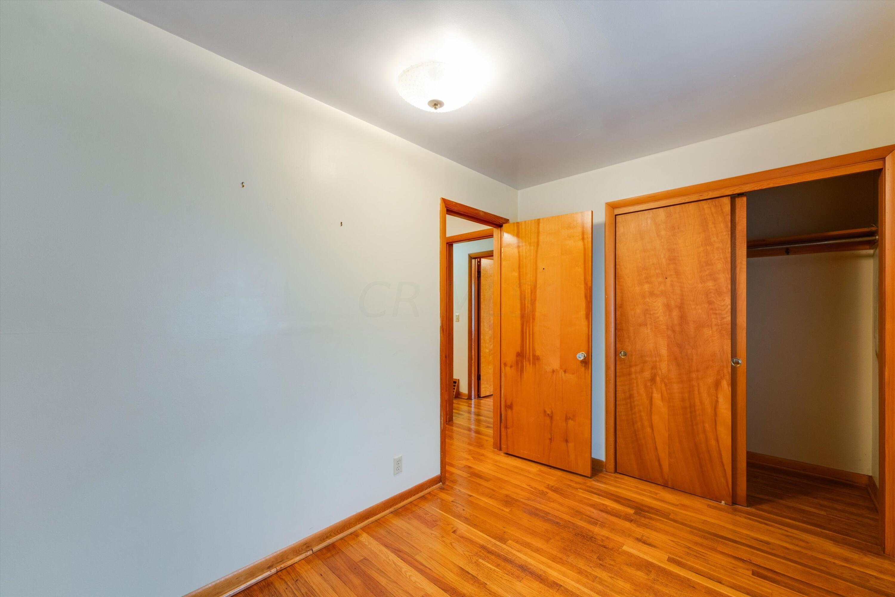 652 Bernhard Road Columbus, OH 43213 - Photo 38 of 53 36-dsc03142-dsc03144