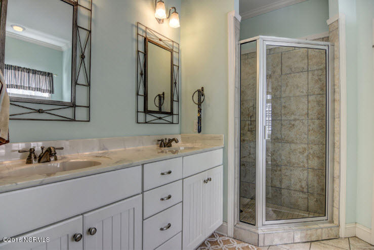 422 Lansdowne Road Wilmington, NC 28409 - Photo 16 of 28 2016-03-14_12-28-29