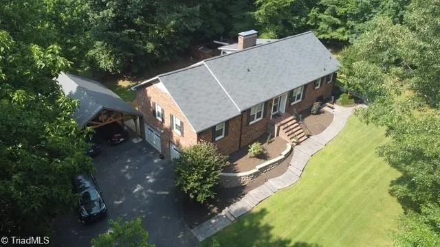 $750,000 | 6779 Brookbank Road, Summerfield, NC 27358