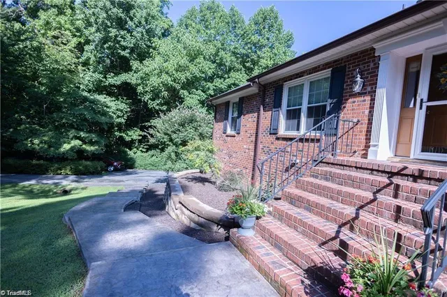 $750,000 | 6779 Brookbank Road, Summerfield, NC 27358