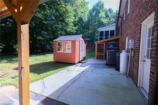 $750,000 | 6779 Brookbank Road, Summerfield, NC 27358