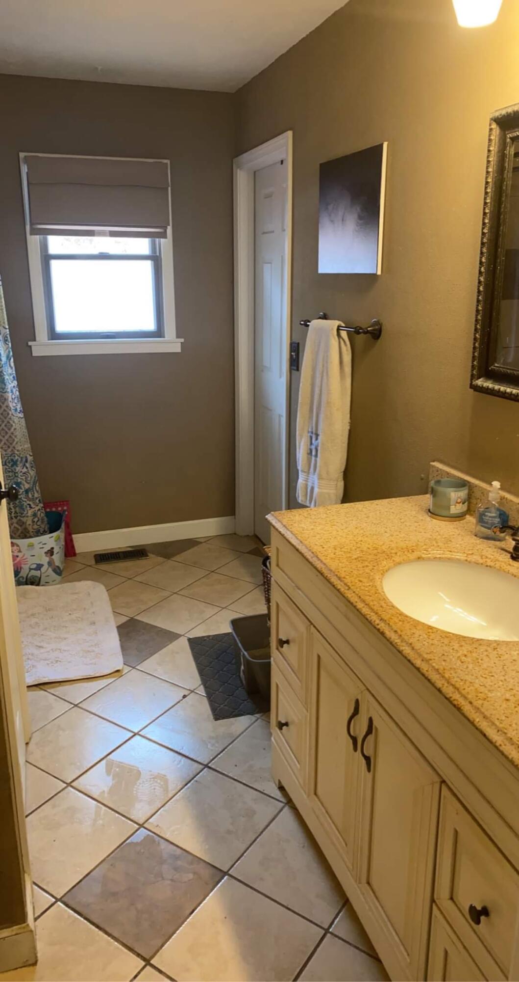 208 Parliament Road Harrogate, TN 37752 - Photo 7 of 12 received_1749079731967087