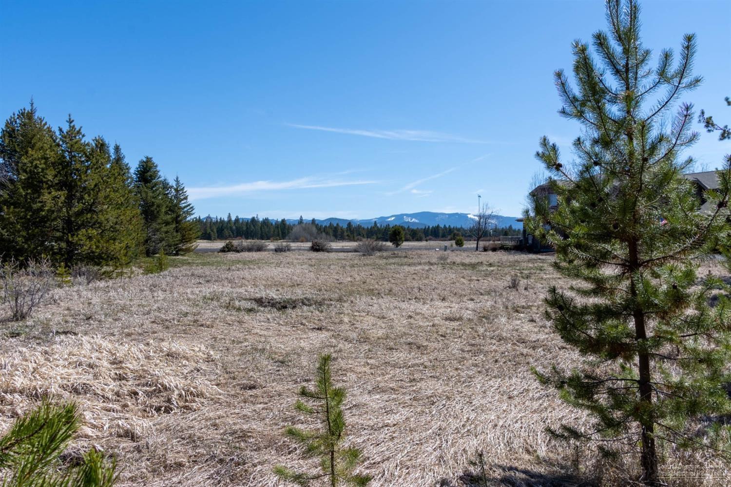 56910 River Road Sunriver, OR 97707 - Photo 6 of 16 To the East is a spectacular view of Pau