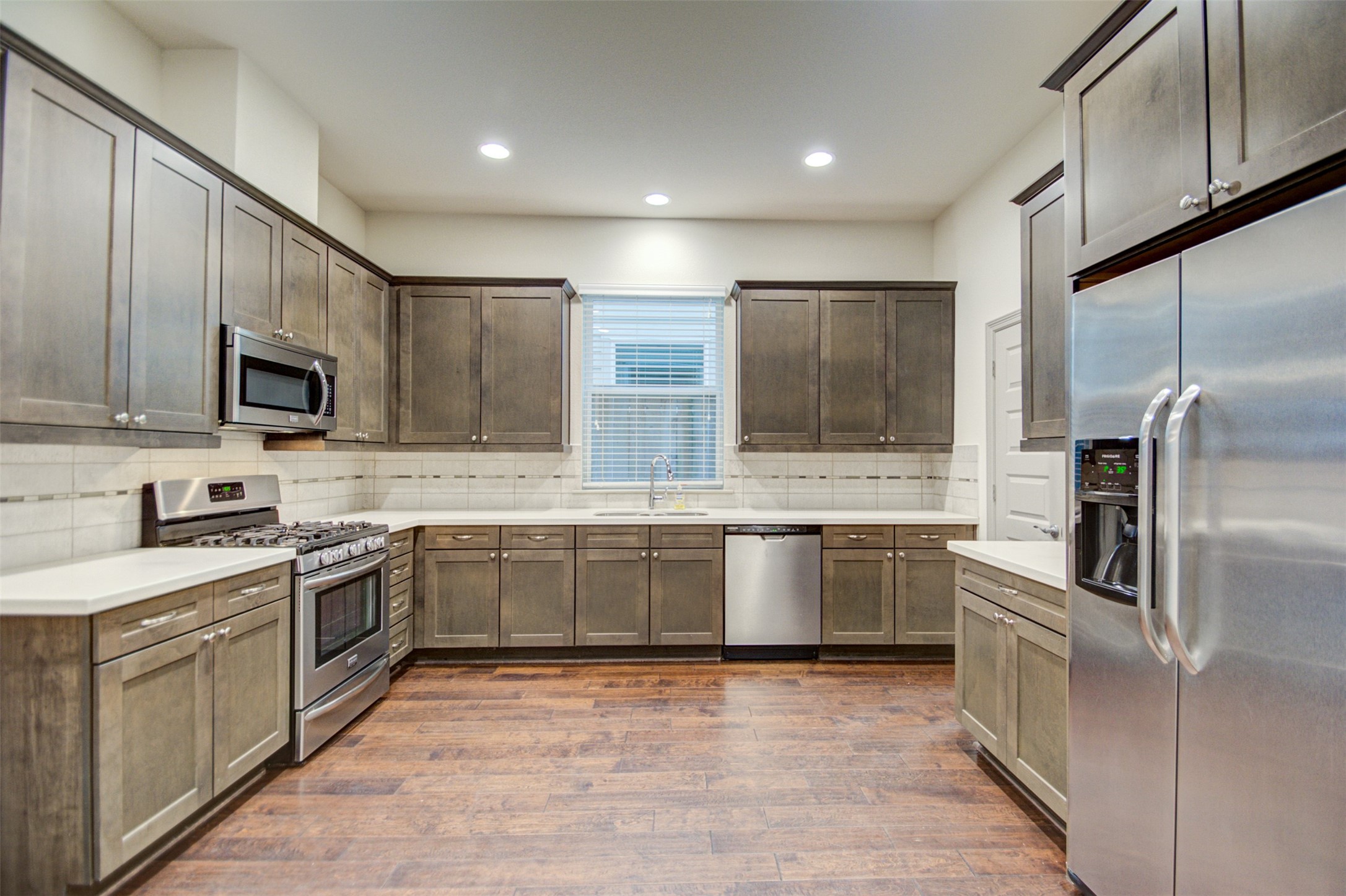 5941 Kansas Street Houston, TX 77007 - Photo 7 of 21