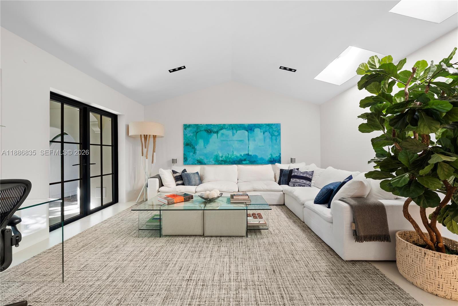 6065 Pine Tree Drive Miami Beach, FL 33140 - Photo 20 of 41